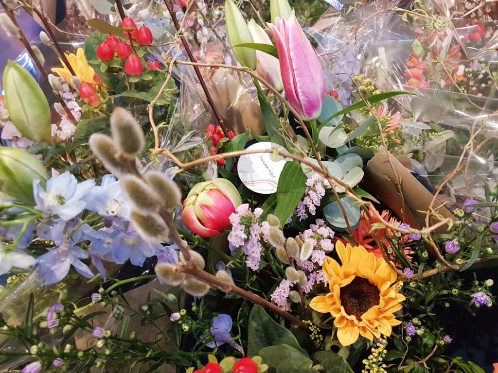 boeket kaartjes - florali creations - bloemist delft - bloemist delfgauw - bloemist den Hoorn - lokale bloemist delft